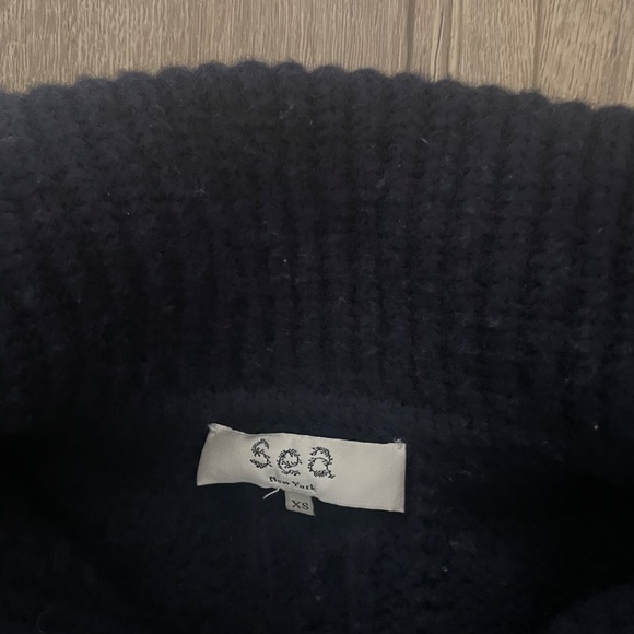 Navy Sea Sweater - Picture 2 of 2